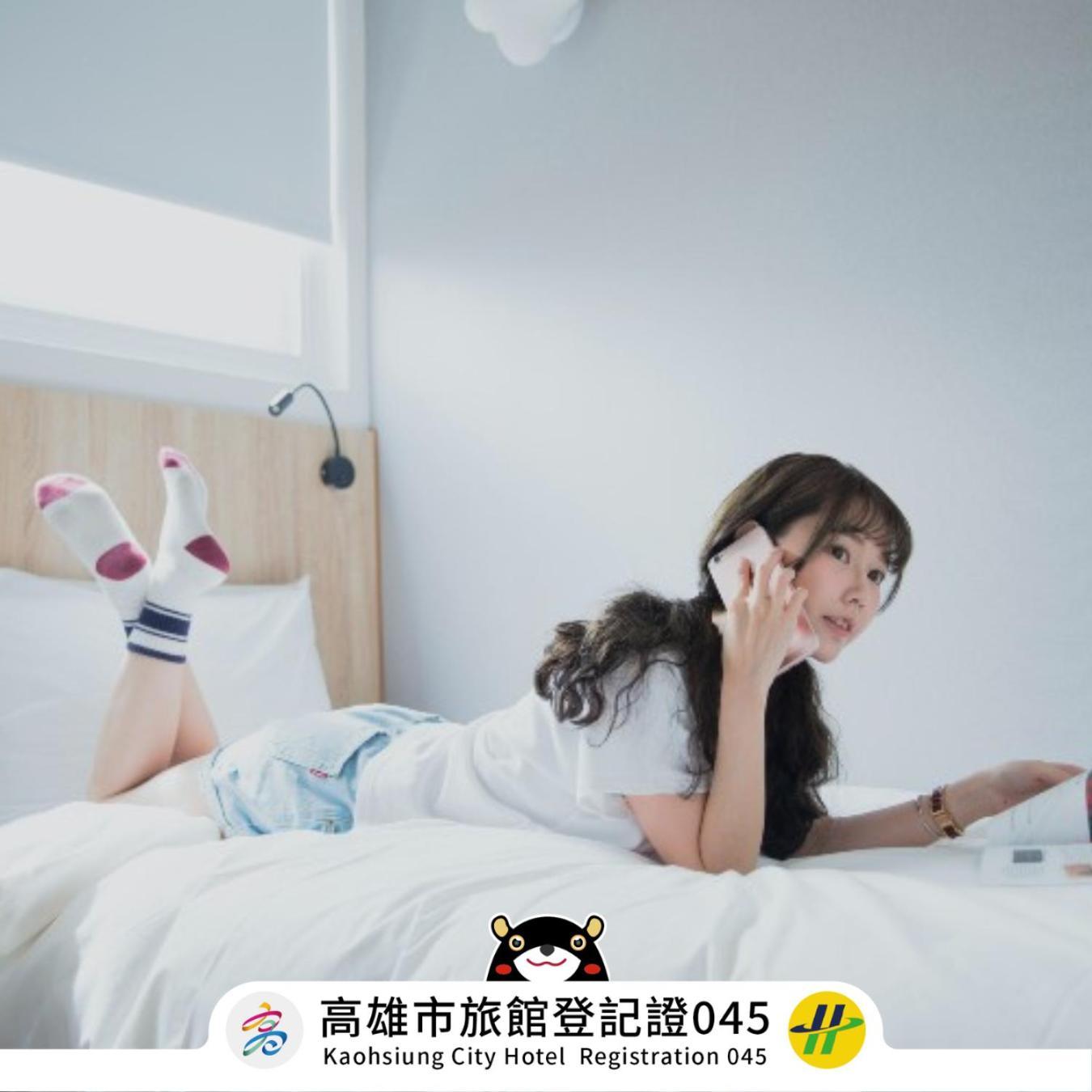 Single Inn-Kaohsiung Station Bagian luar foto