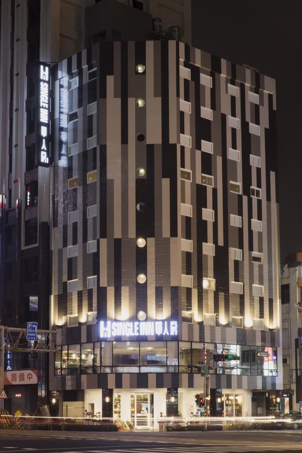 Single Inn-Kaohsiung Station Bagian luar foto