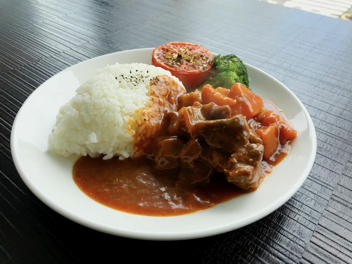 Single Inn-Kaohsiung Station Bagian luar foto